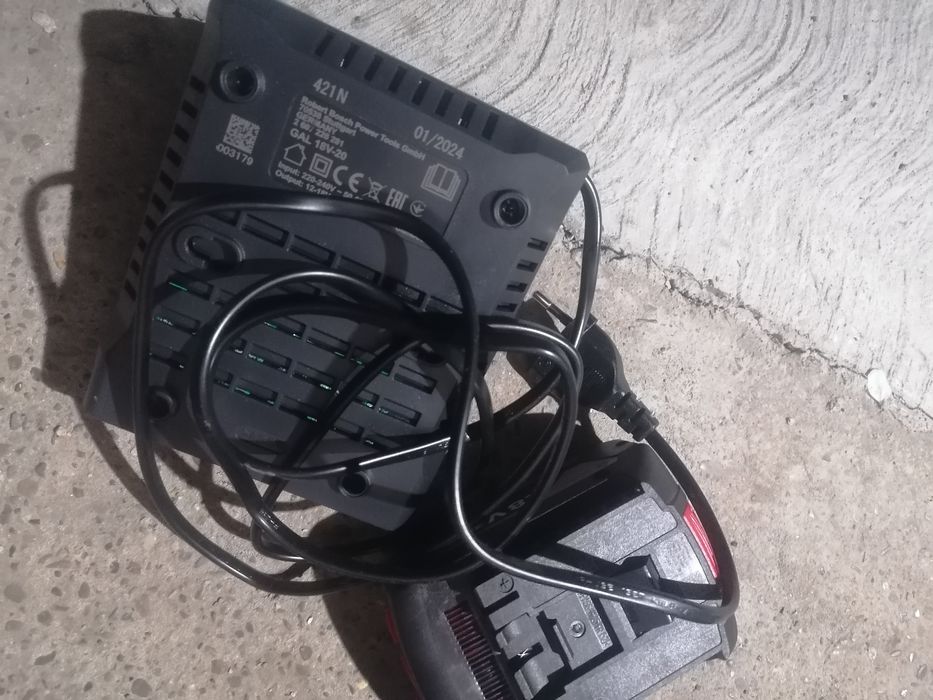 Set de pornire Bosch Professional (model 1600A01B9Z), nou în cutie