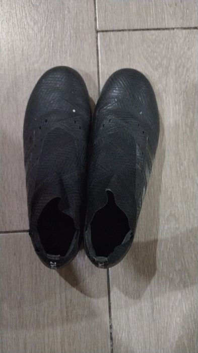 Бутсы Nike и Adidas