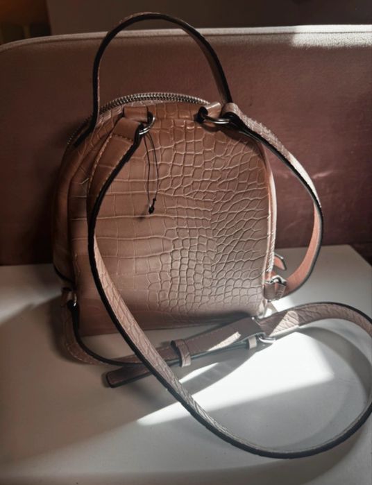 Rucsac roz pudrat guess