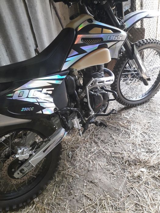 Продаётся эндуро zonsen 250.