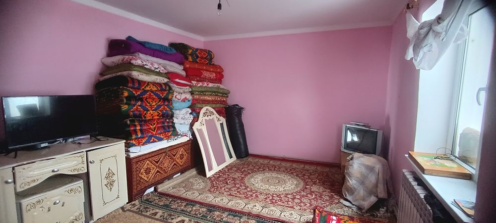 Мартобеде бір аулада екі времянка