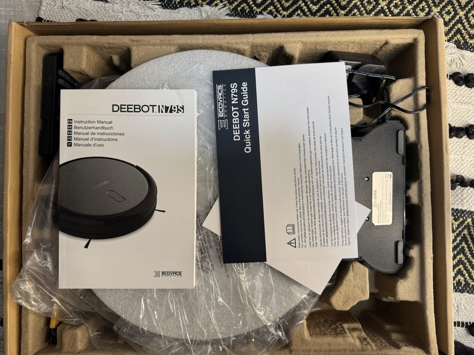 Aspirator robot  DEEBOT N79s