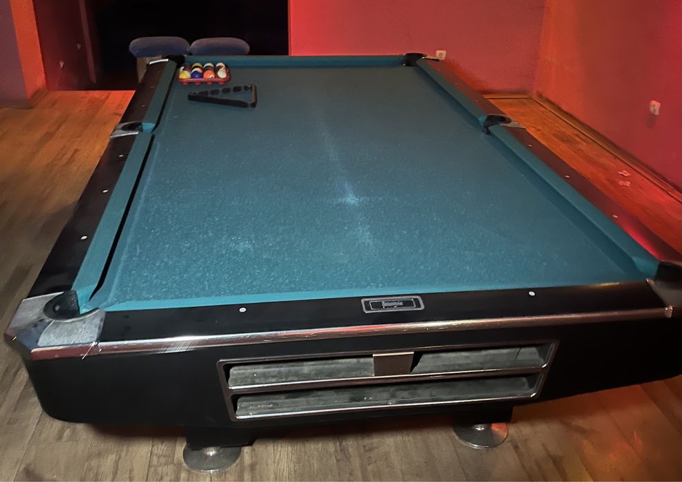 Билярдна маса 9 фута
