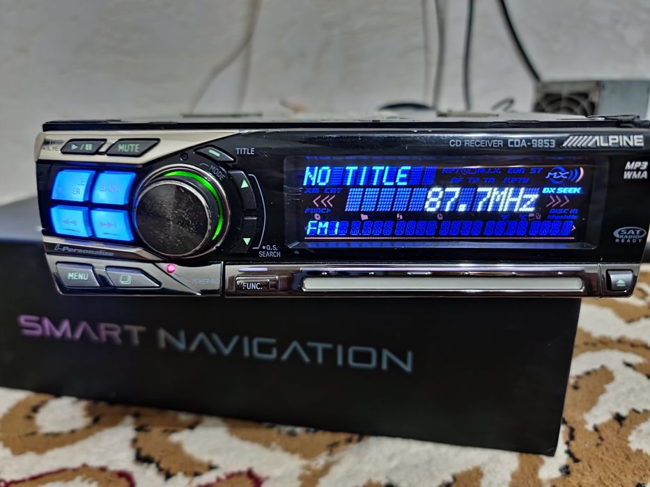 Магнитола Alpine CDA-9853