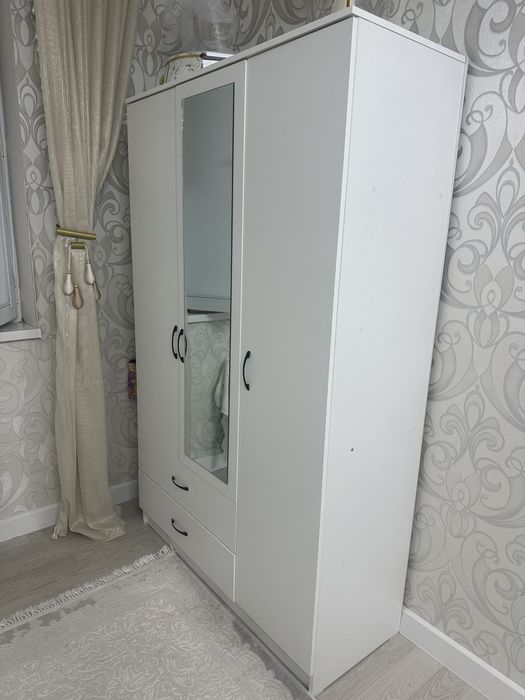 Шкаф для прихожей