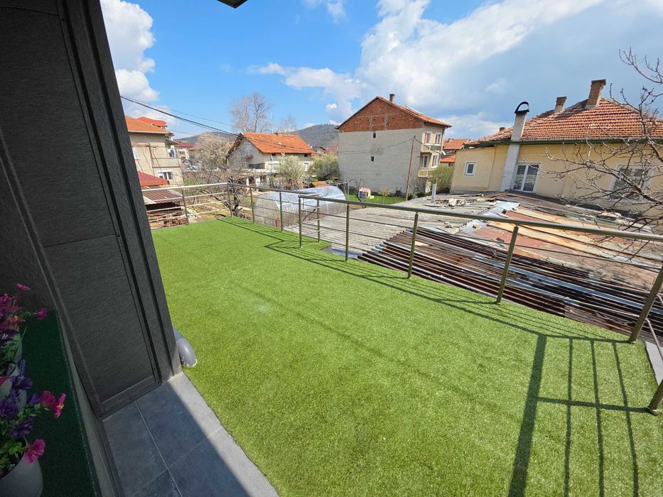 Продава се Четиристаен апартамент в Велинград - 108 кв.м за 1500 €/кв.м - Снимка #12