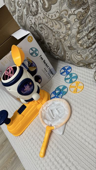 Игрушка новая продам