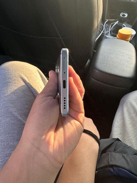 Продам Huawei nova 13i