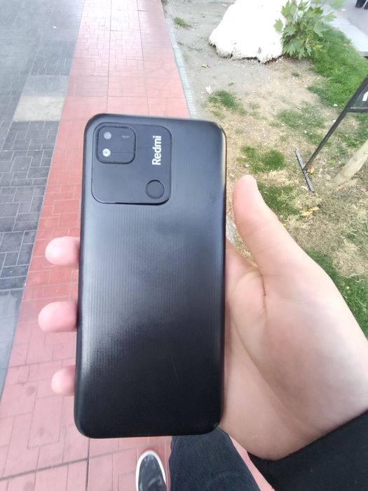 Holati ideal redmi 10a sotiladi