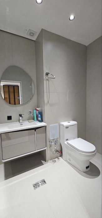 Продается квартира 2 комнатная новостройка чинара парк