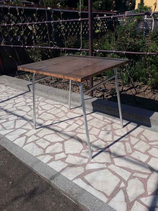 vand masa de gradina