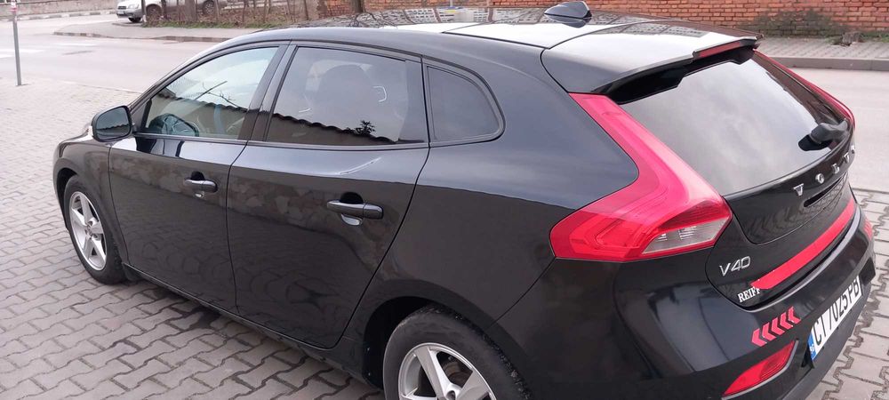 Продавам Volvo-V40,1.6D