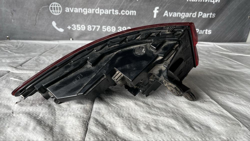 Десен стоп Audi A4 8W Avant