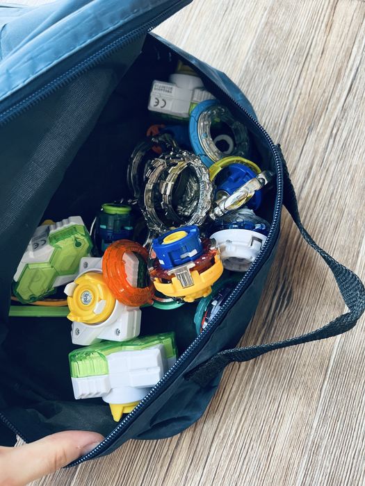 Blade игрушка волчок вместе с ареной.