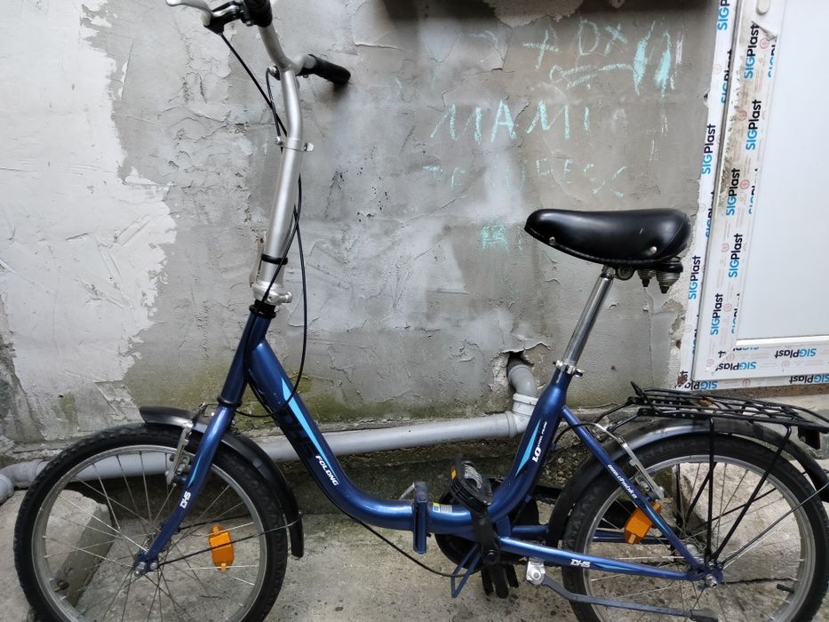 Vând bicicletă"DHS bike"  damă în stare foarte buna.