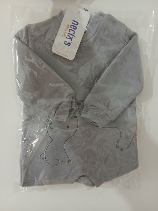 Продам детские вещи