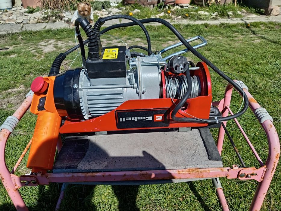 Продавам Ел. Лебедка