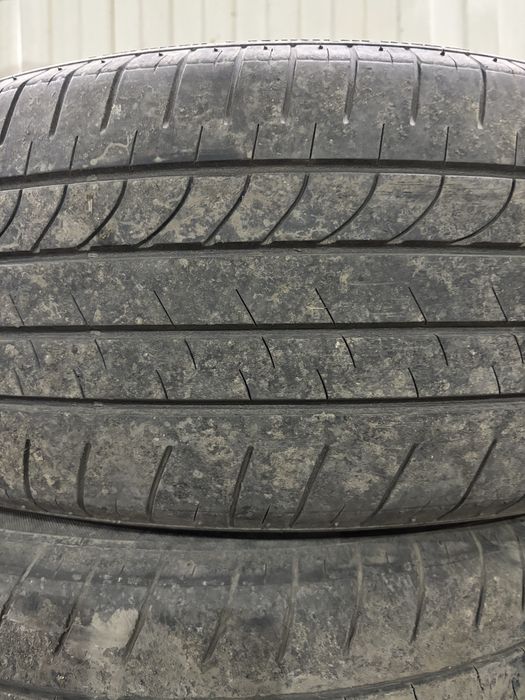 Продам комплек шин 4 шт