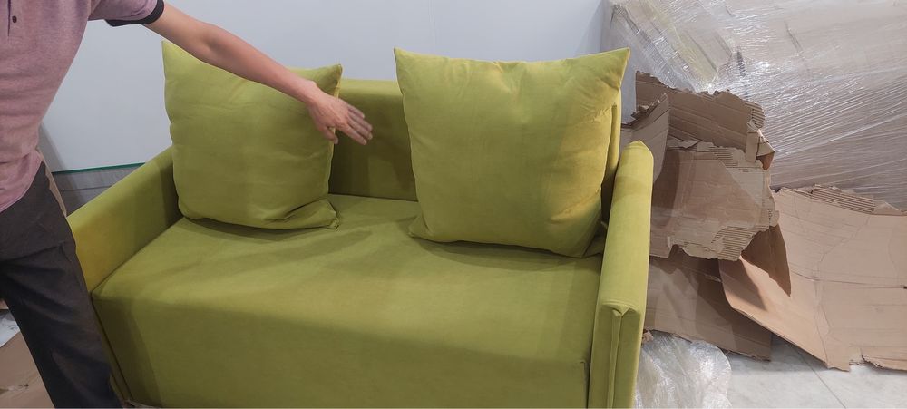 продам диван  новый