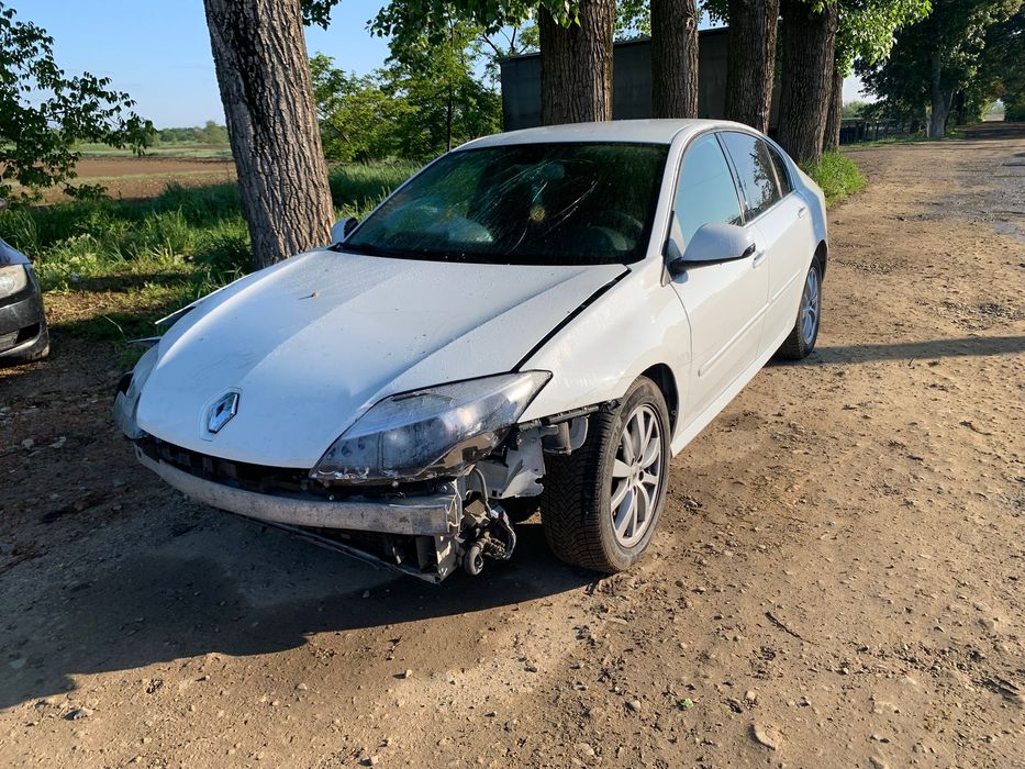 Dezmembram Renault Laguna 3 (2007 - 2011) 2.0 dci M9R828  M9R828