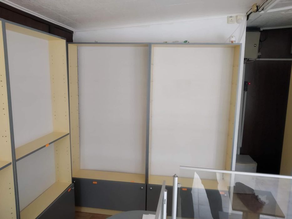 Оборудване, рафтове и шкафове за аптека/магазин