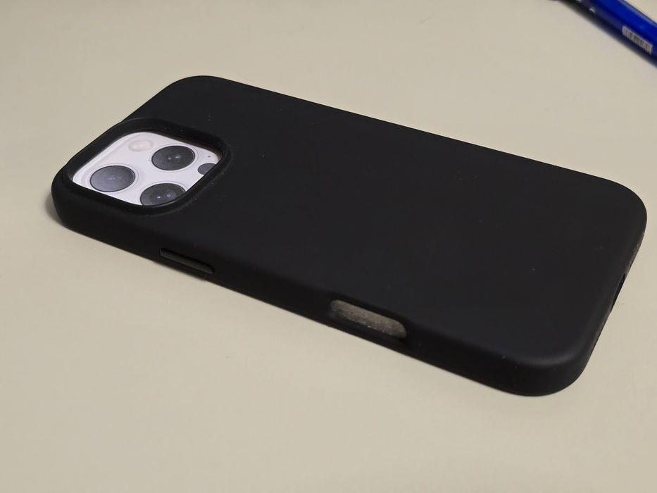 Husa iPhone 16 pro max - Elago Black