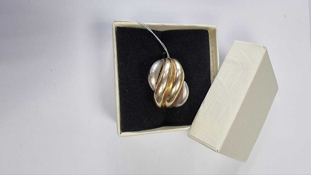 ***МНОГО КРАСИВ*** Златен пръстен 6.23гр. 14К