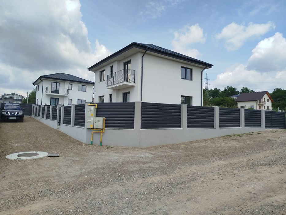 Vând  casă la var  în cartier Burdujeni, Suceava