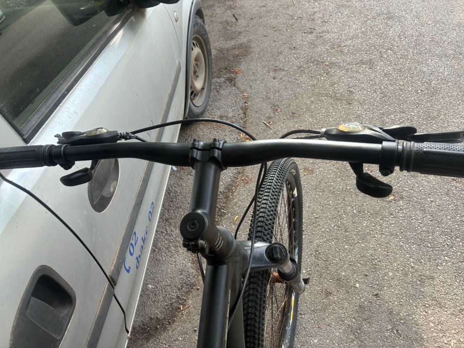 Продавам планински алуминиев велосипед Cross Grip 29 цола