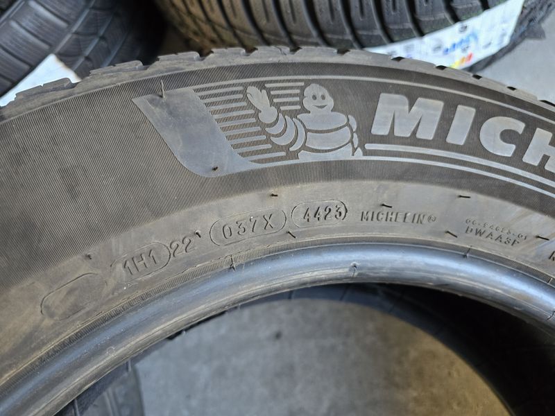 215/65/17 MICHELIN 4бр