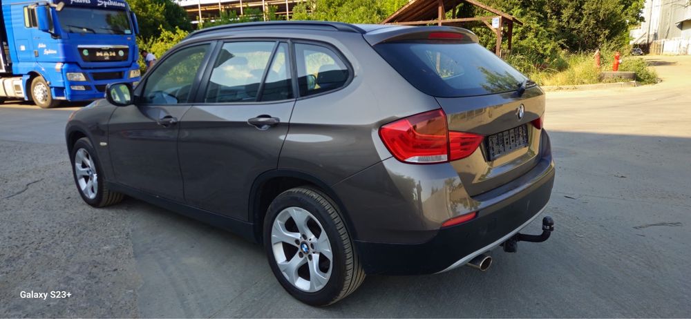 BMW X1 2012 — imagine 3