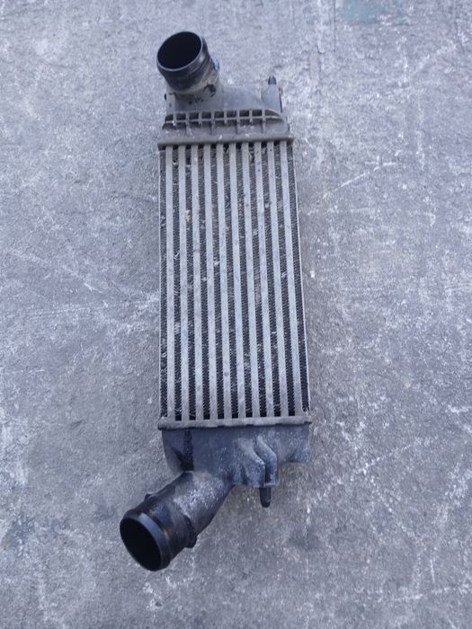 Интеркулер радиатор Valeo за Citroen C5 1.6 hdi (2004-2011) 9657073480