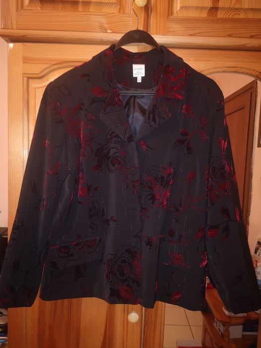 Официално дамско сако