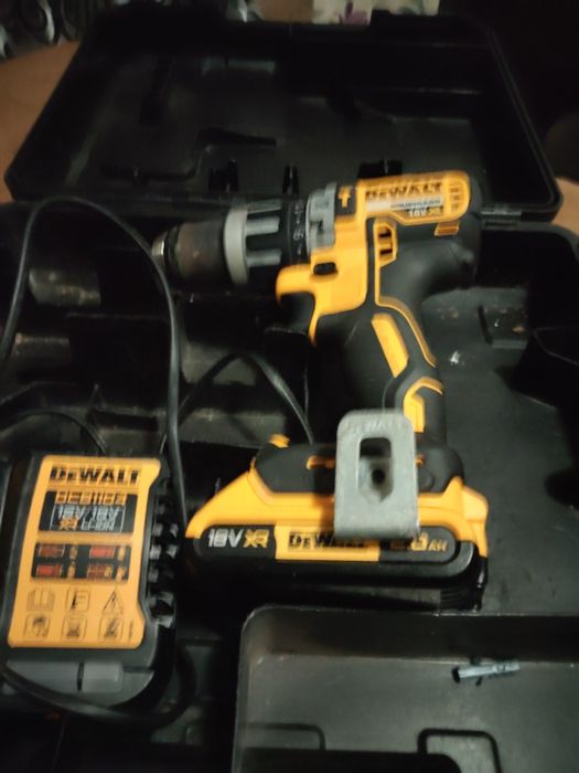 Scule Dewalt .18 v.
