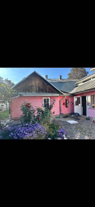 Casa P+1 de vinzare,cu spațiu comercial la strada zona centrală în DOROHOI