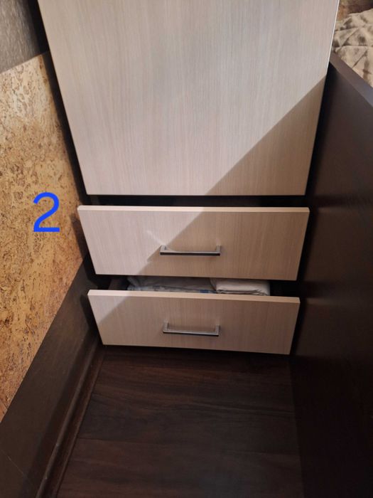 Бюро и шкафче, гардероб единичен