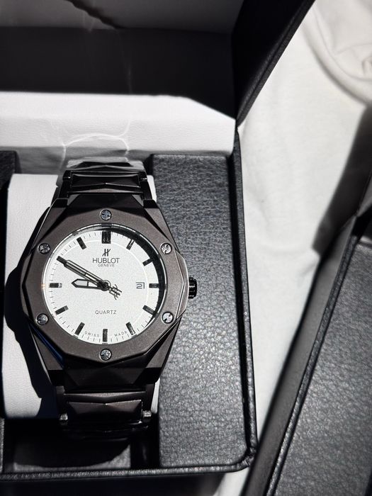 Новые часы HUBLOT
