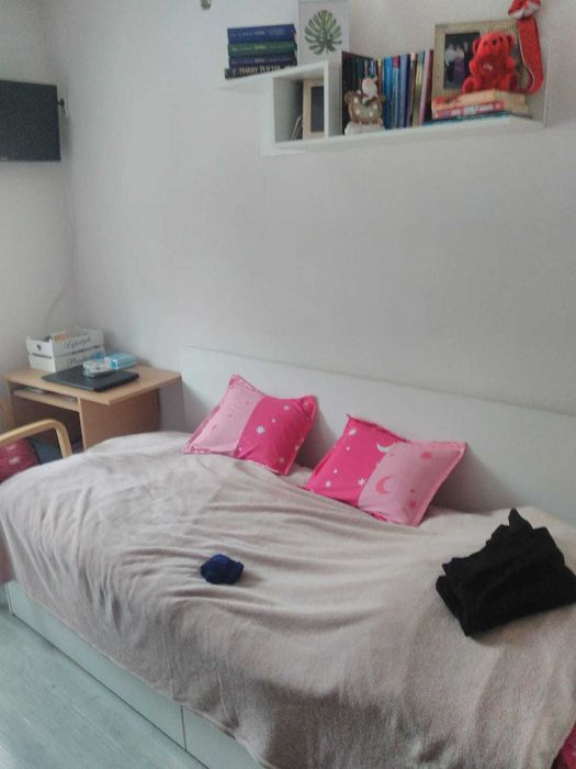 Pat de o persoana din pal, cu saltea