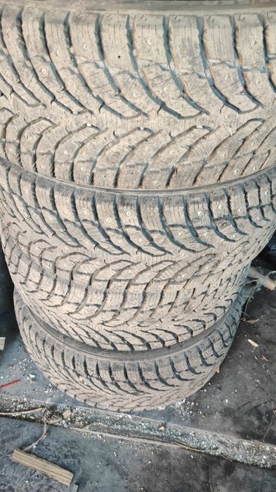 Продам шины зимние