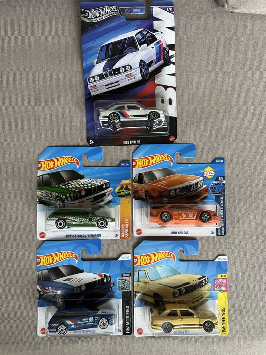 Set 5 masinute BMW HotWheels
