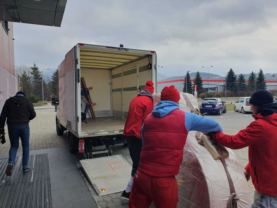 Transport marfa cu lift , Mutari , Transport mobila , firma de mutari