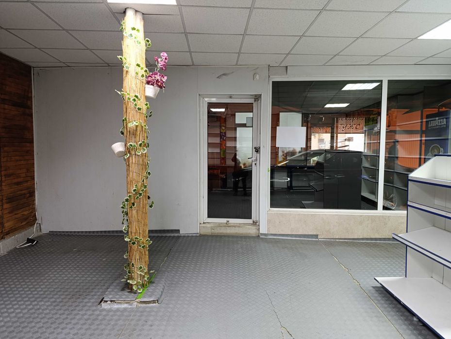 Дава се под наем Магазин в Варна, Цветен квартал - 60 кв.м за 357 € - Снимка #3