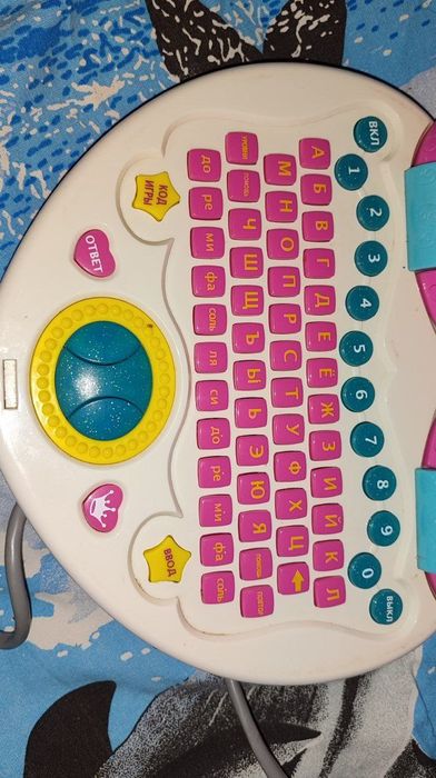 Обучающий детский ноутбук Clementoni с тематикой Disney Princess!