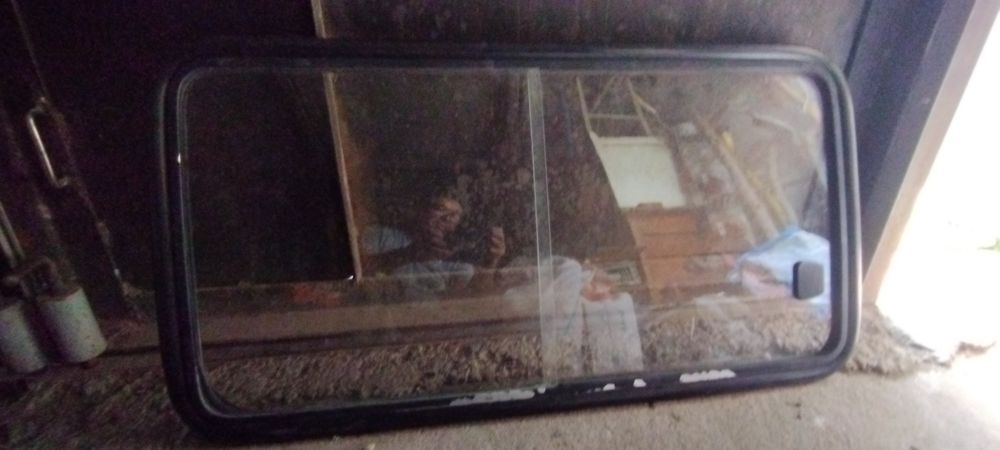 Продам окна(окна) от пассажирской Газели