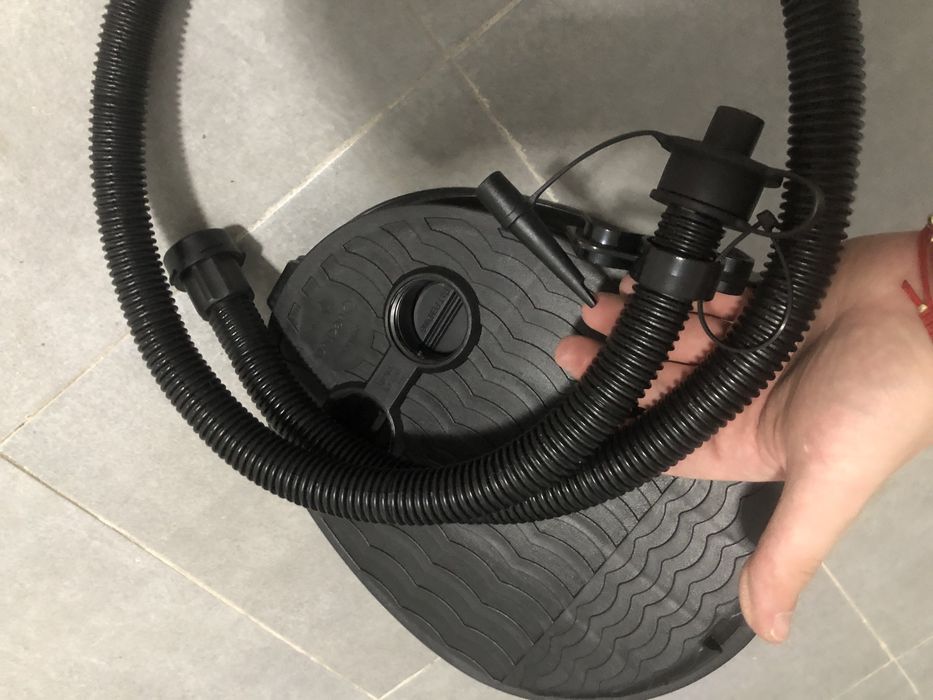 Ръчна помпа за дющек, топки и т.н.