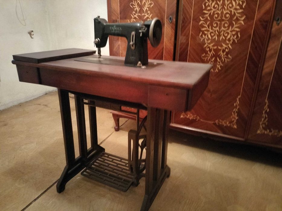Mașina de cusut Casnica