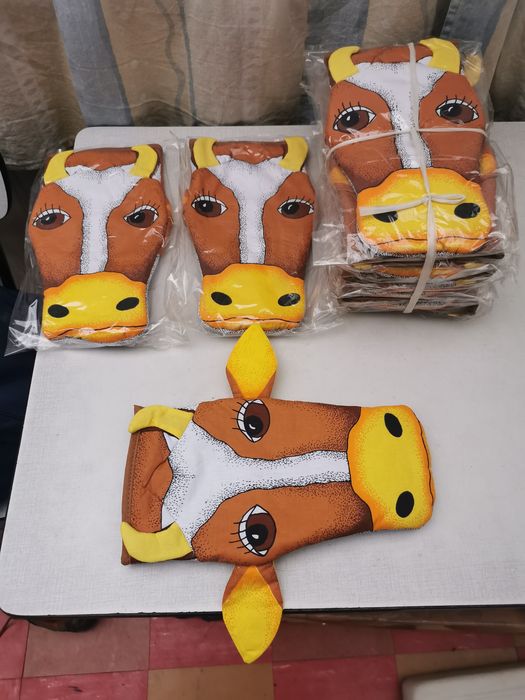 Manusi cuptor bucatarie