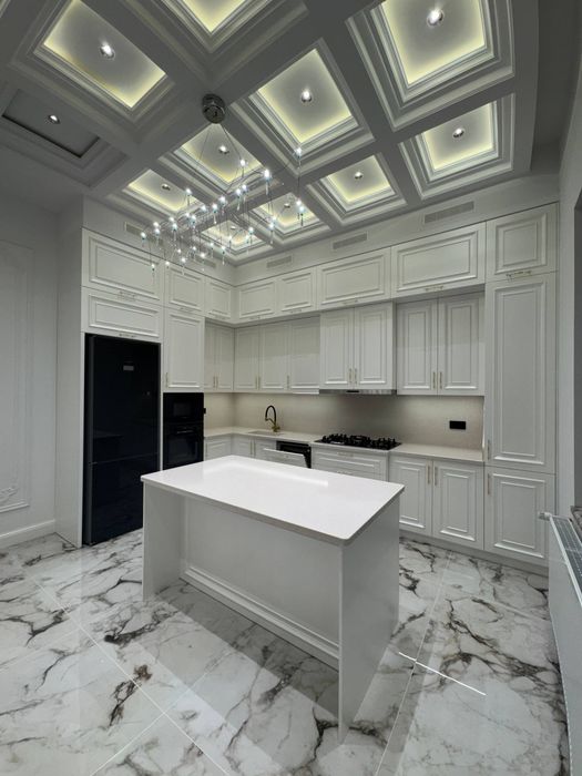 Продается дом 7 комнат+ 2 холл, ориентир: Никитина, 3 сотки 530м²