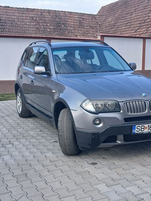 Vând bmw x3 e83 2010