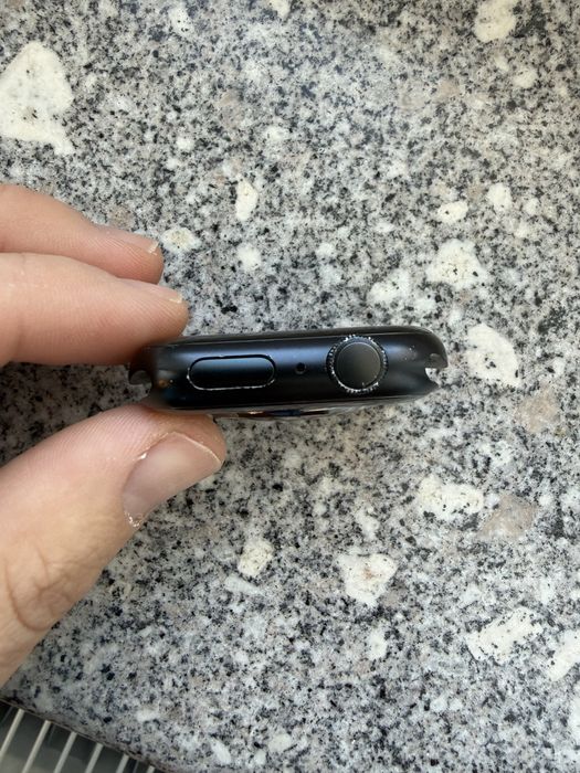 Apple Watch Seria 8 GPS 45mm Midnight Aluminium